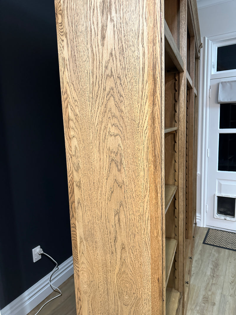 XL LIBRARY BOOKCASE W / ADJUSTABLE SHELVES - OAK