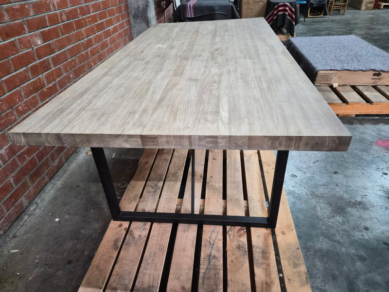 Solid Teak Dining Table 200x100 - FLOOR MODEL