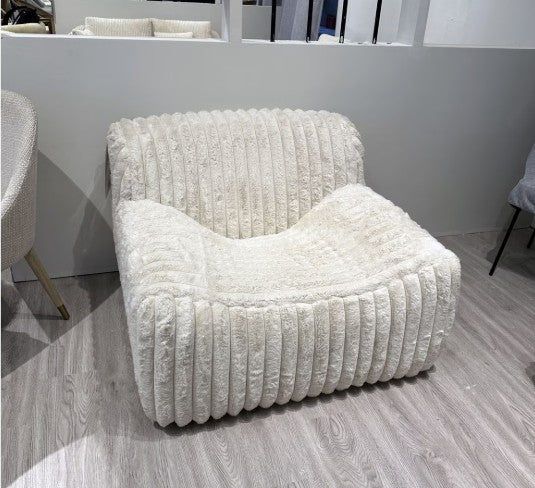 LUTON ARMCHAIR
